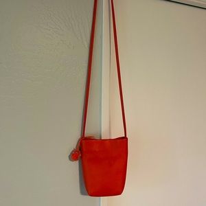 Soft supple leather BAGGU crossbody
